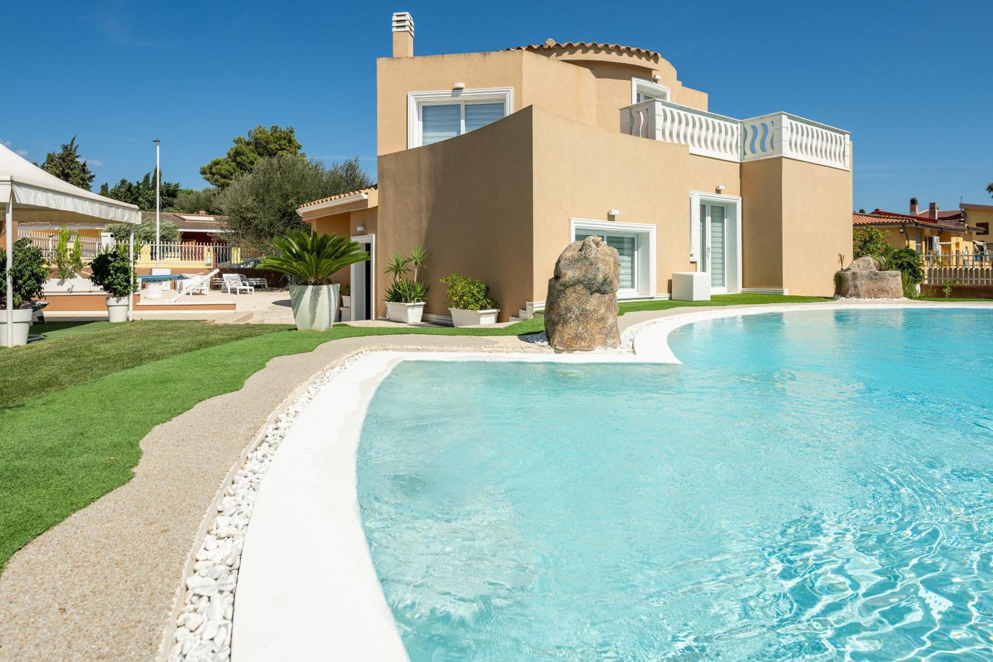 Villa Leon With Private Pool Quartu SantʼElena Εξωτερικό φωτογραφία